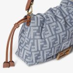 FENDI Mamma Baguette Medium Blue denim-effect FF jacquard bag - Image 3